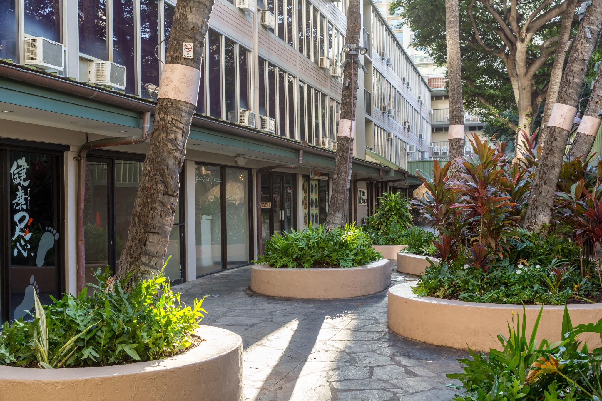 Kuhio Banyan Club in Waikiki